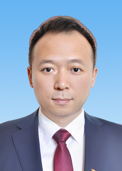 閆偉國